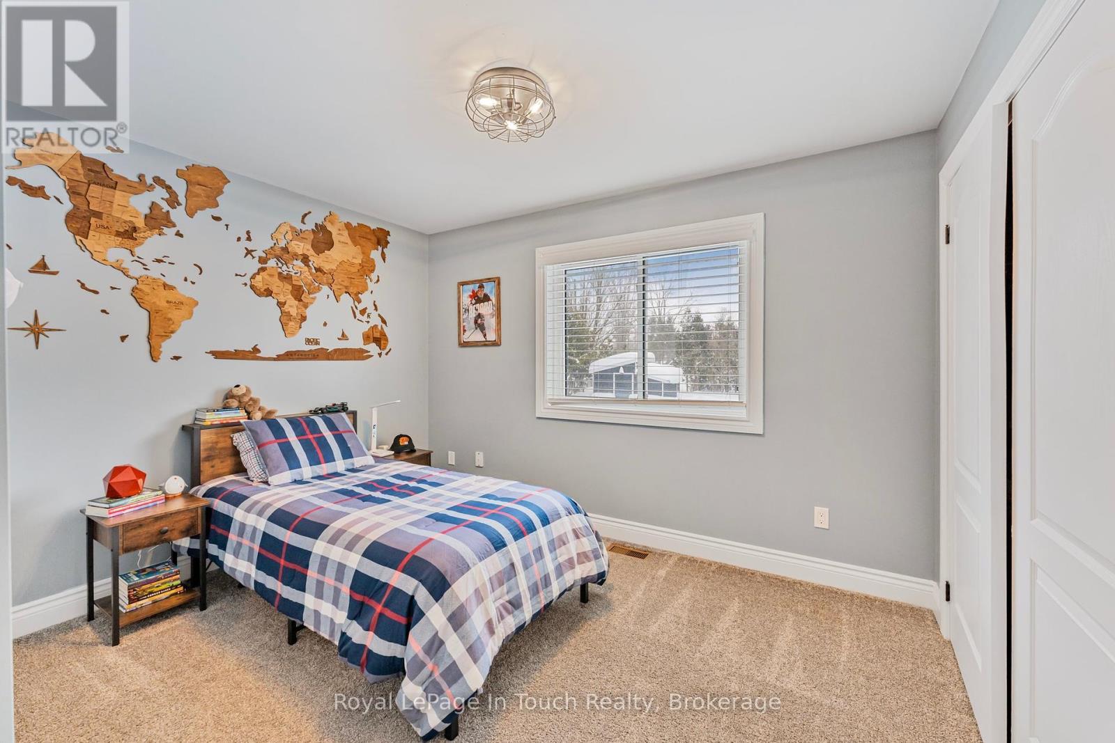 












5 ST PATRICKS WAY

,
Tiny (Perkinsfield),




Ontario
L0L2J0


