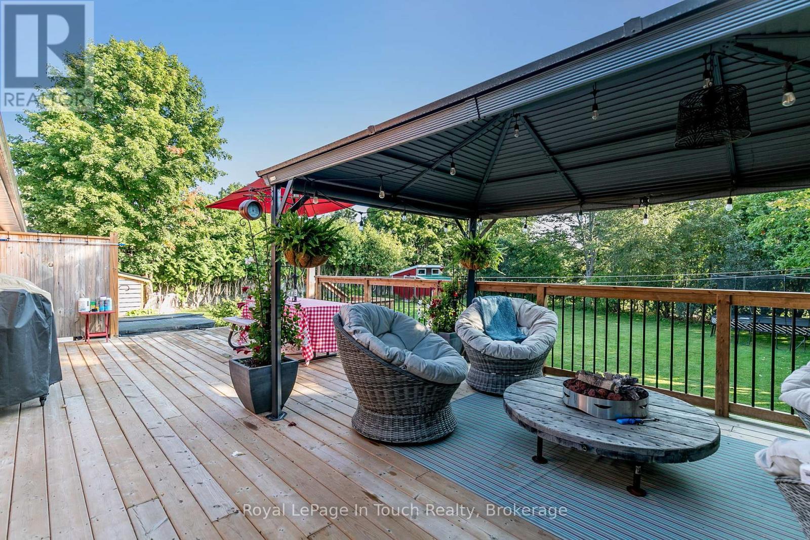 












5 ST PATRICKS WAY

,
Tiny (Perkinsfield),




Ontario
L0L2J0

