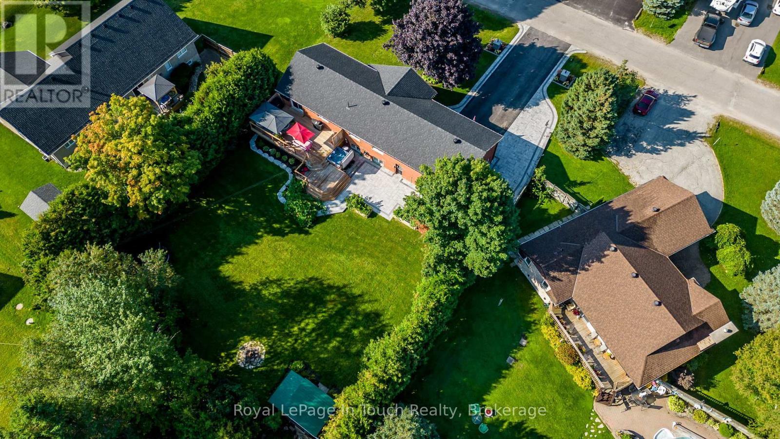 












5 ST PATRICKS WAY

,
Tiny (Perkinsfield),




Ontario
L0L2J0

