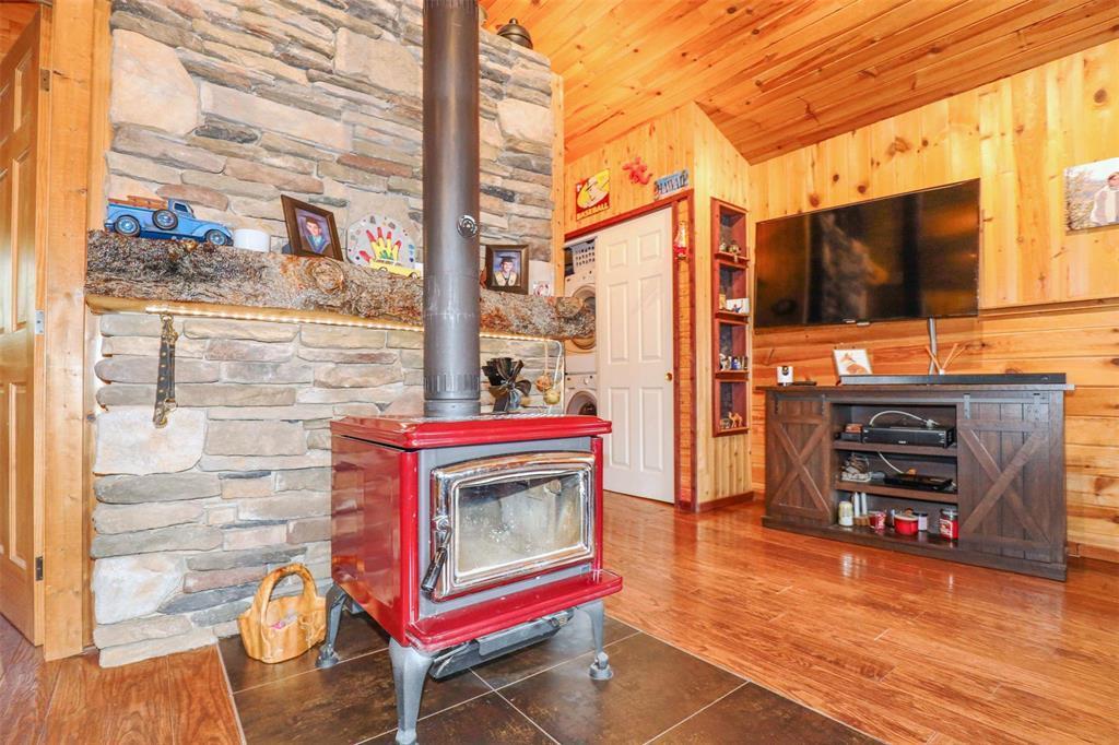 












7 MCKAY LOOP Road

,
Alexander RM,




Manitoba
R0E1A0


