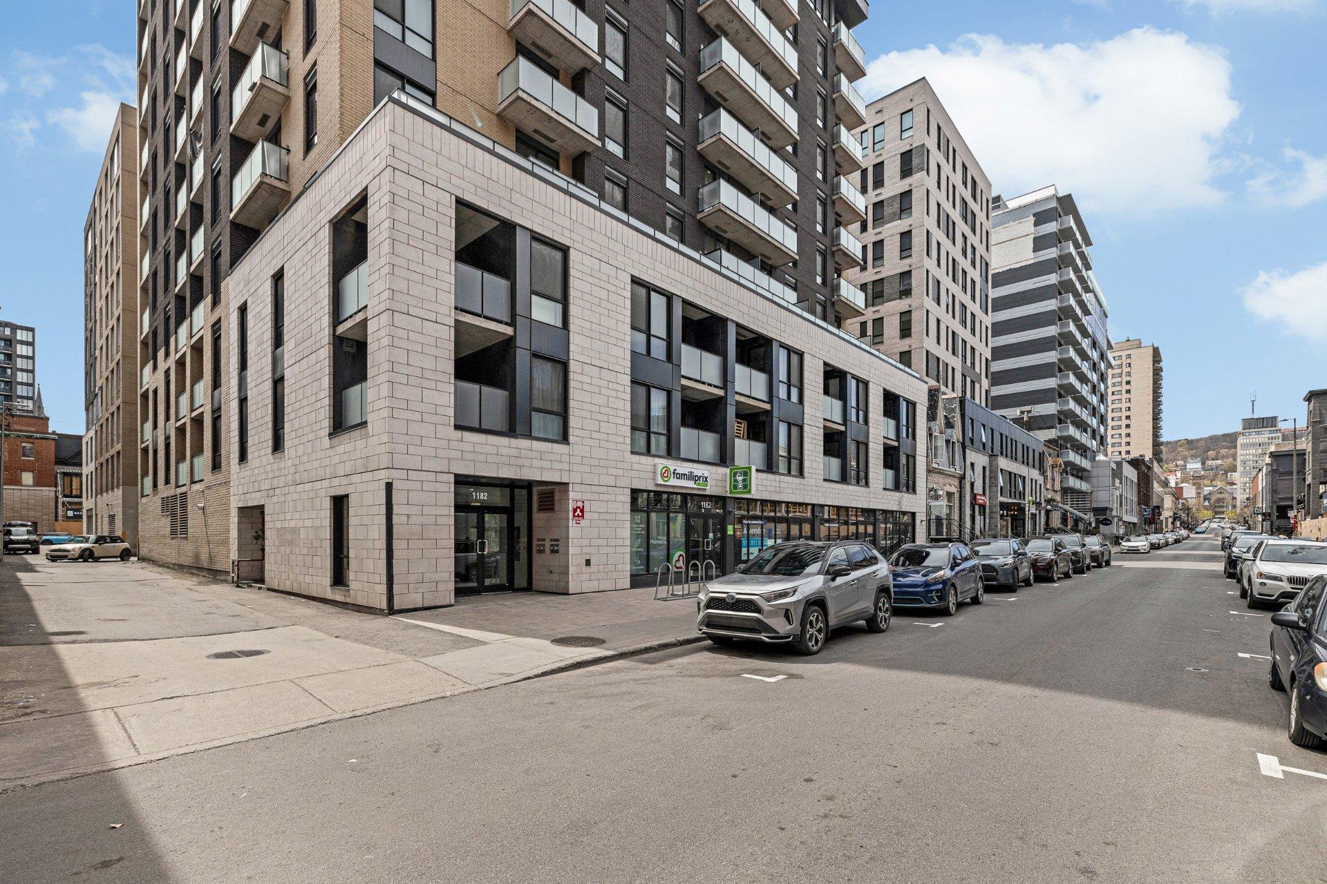 









1182


Rue Crescent

, 911,
Montréal (Ville-Marie),




QC
H3G0G6

