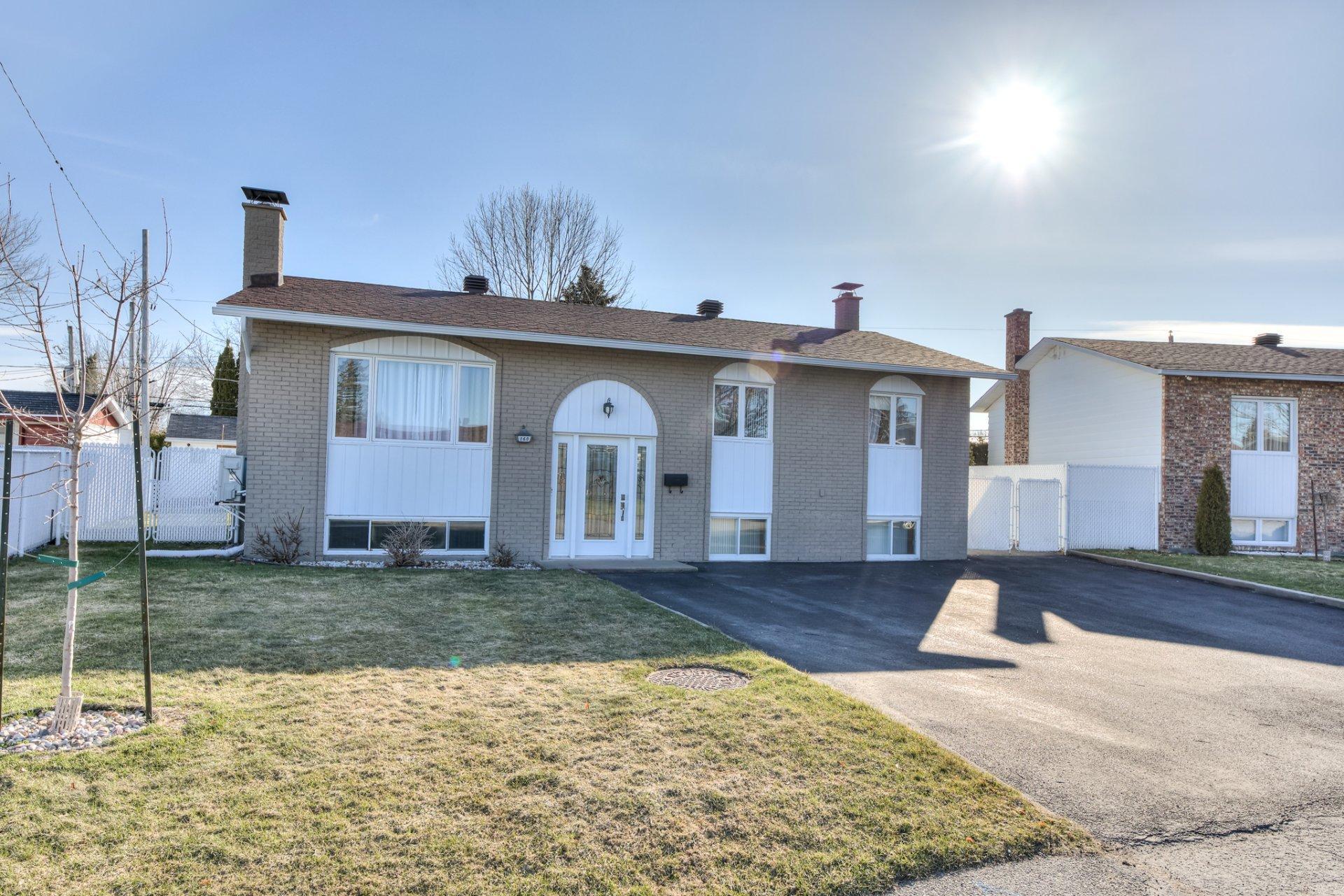 









160


Rue Gastineau

,
Saint-Eustache,




QC
J7P3T7

