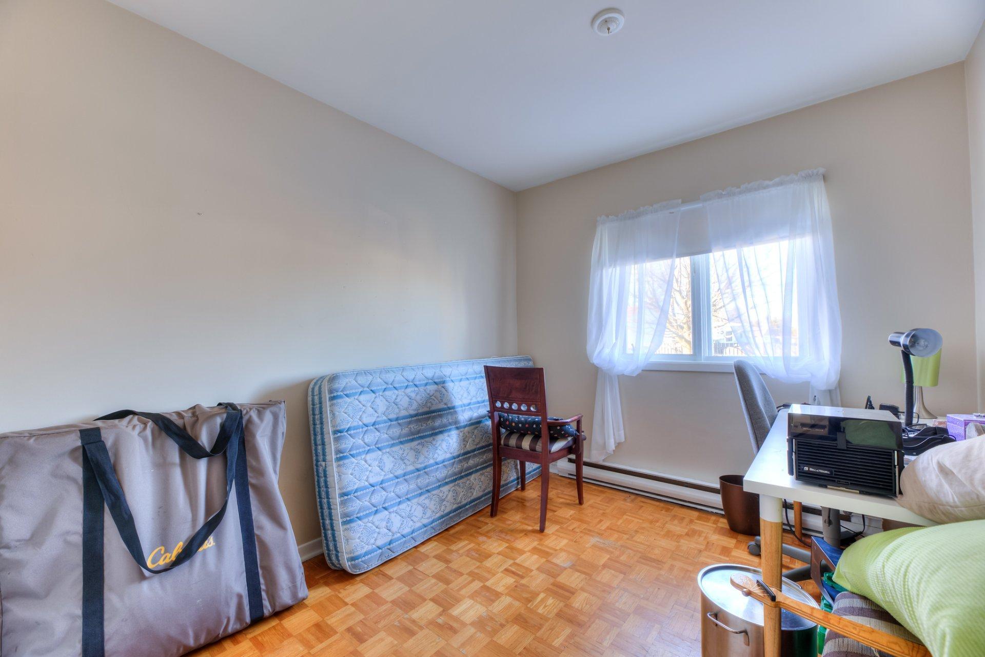 









160


Rue Gastineau

,
Saint-Eustache,




QC
J7P3T7

