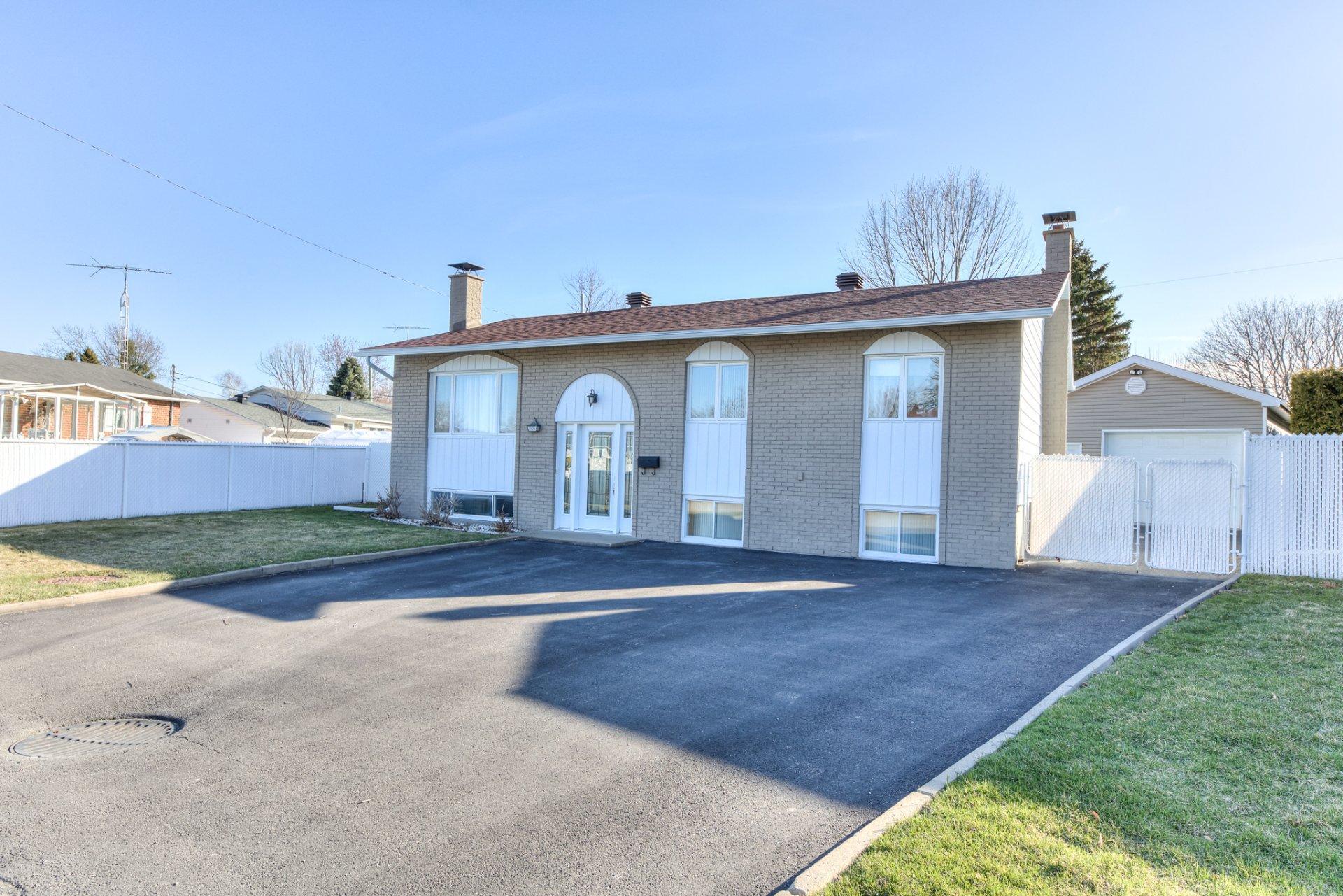 









160


Rue Gastineau

,
Saint-Eustache,




QC
J7P3T7

