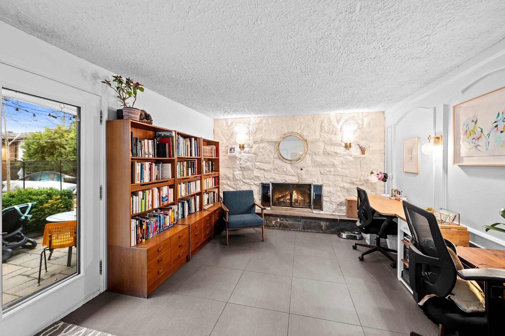 









2860


Av. de Peribonka

,
Laval (Duvernay),




QC
H7E1B6

