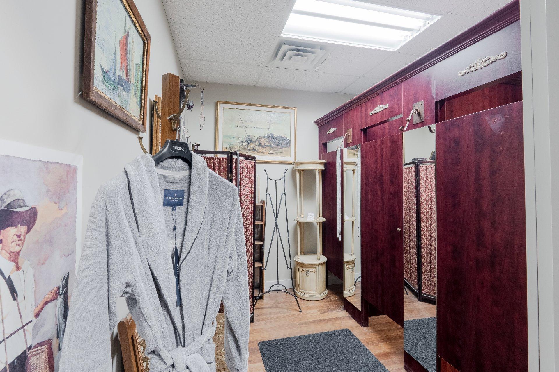 









2287


Rue King O.

,
Sherbrooke (Les Nations),




QC
J1J2G2

