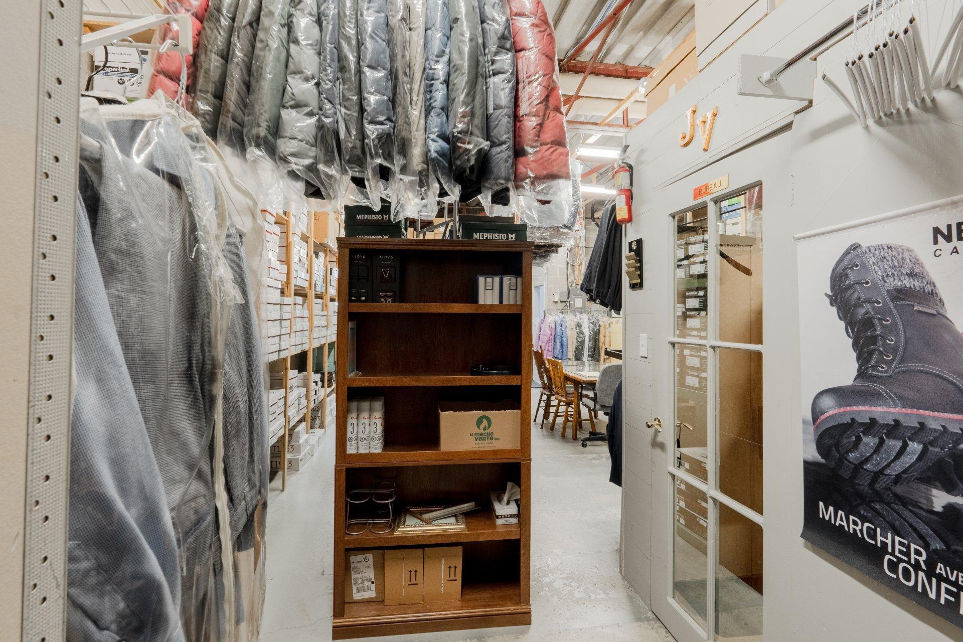 









2287


Rue King O.

,
Sherbrooke (Les Nations),




QC
J1J2G2

