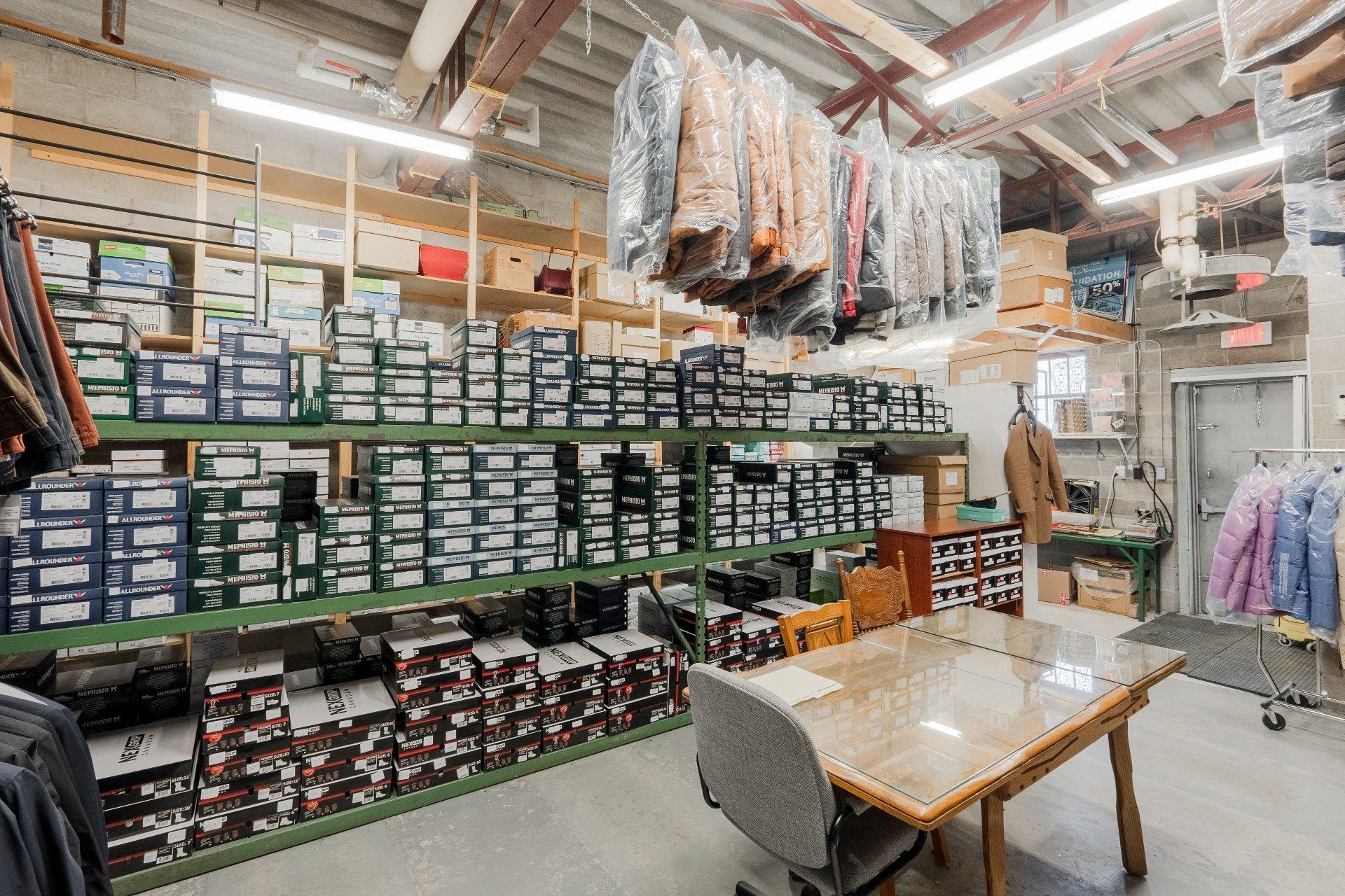 









2287


Rue King O.

,
Sherbrooke (Les Nations),




QC
J1J2G2

