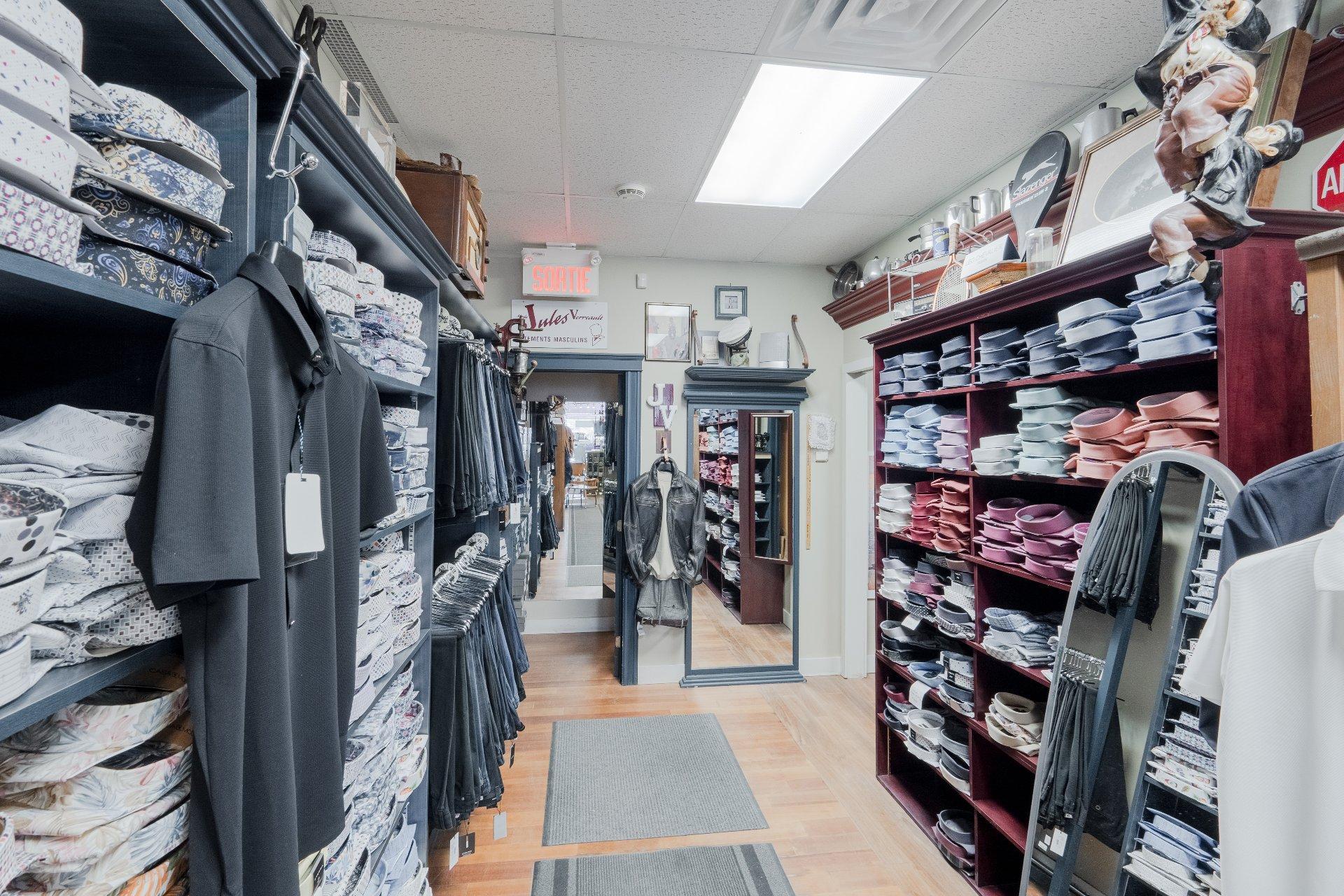 









2287


Rue King O.

,
Sherbrooke (Les Nations),




QC
J1J2G2

