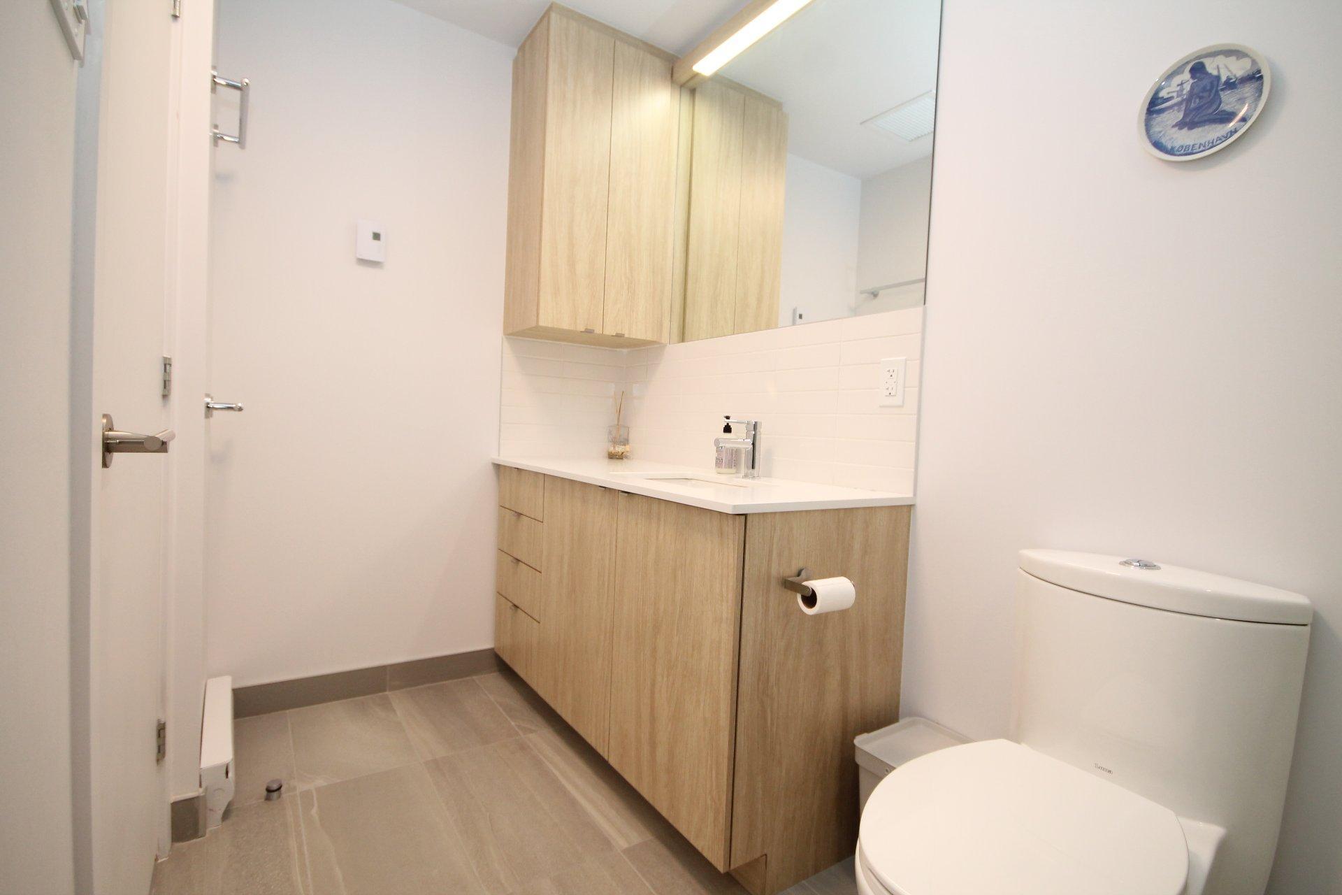 









1320


Rue Olier

, 813,
Montréal (Le Sud-Ouest),




QC
H3C0Y8

