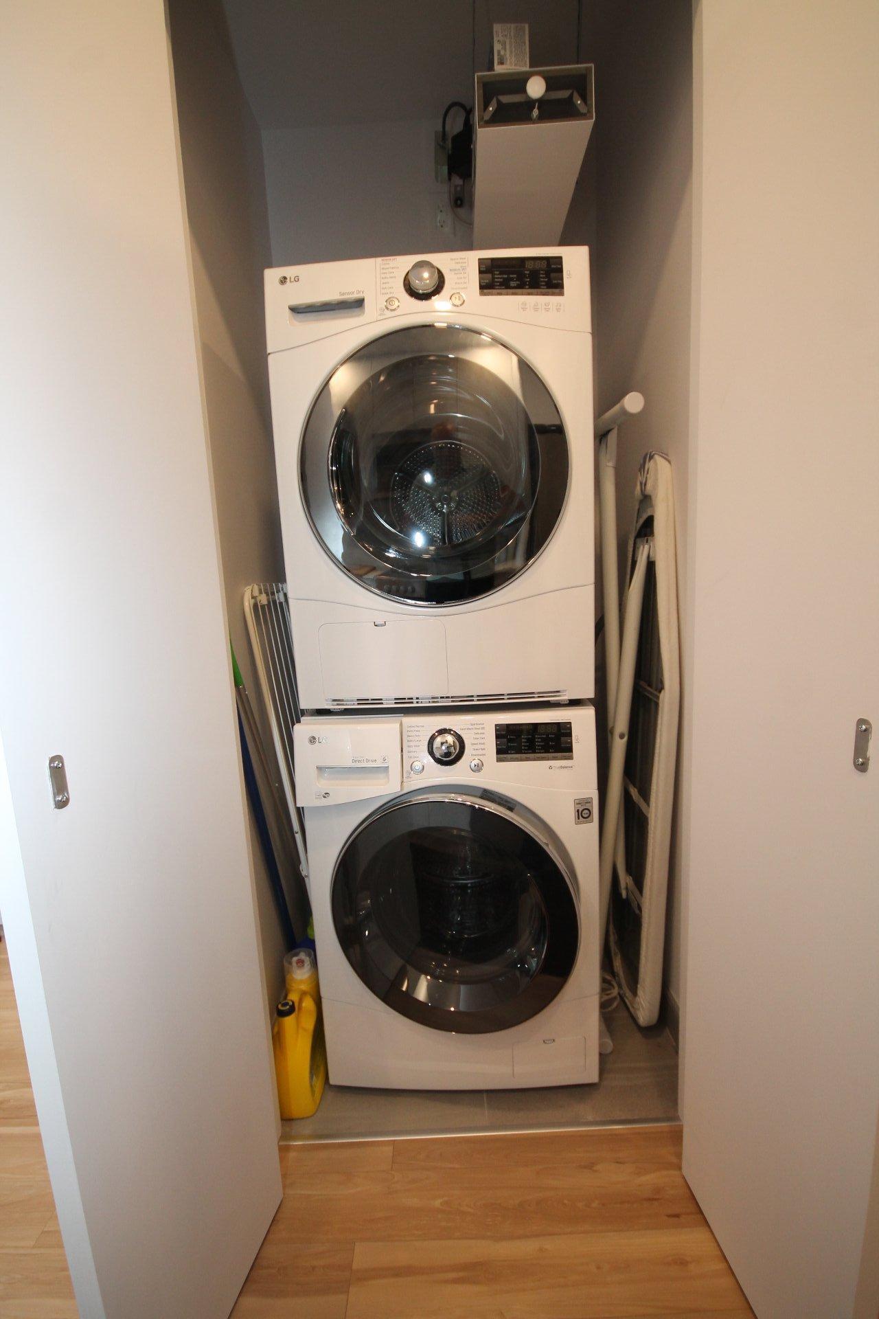 









1320


Rue Olier

, 813,
Montréal (Le Sud-Ouest),




QC
H3C0Y8


