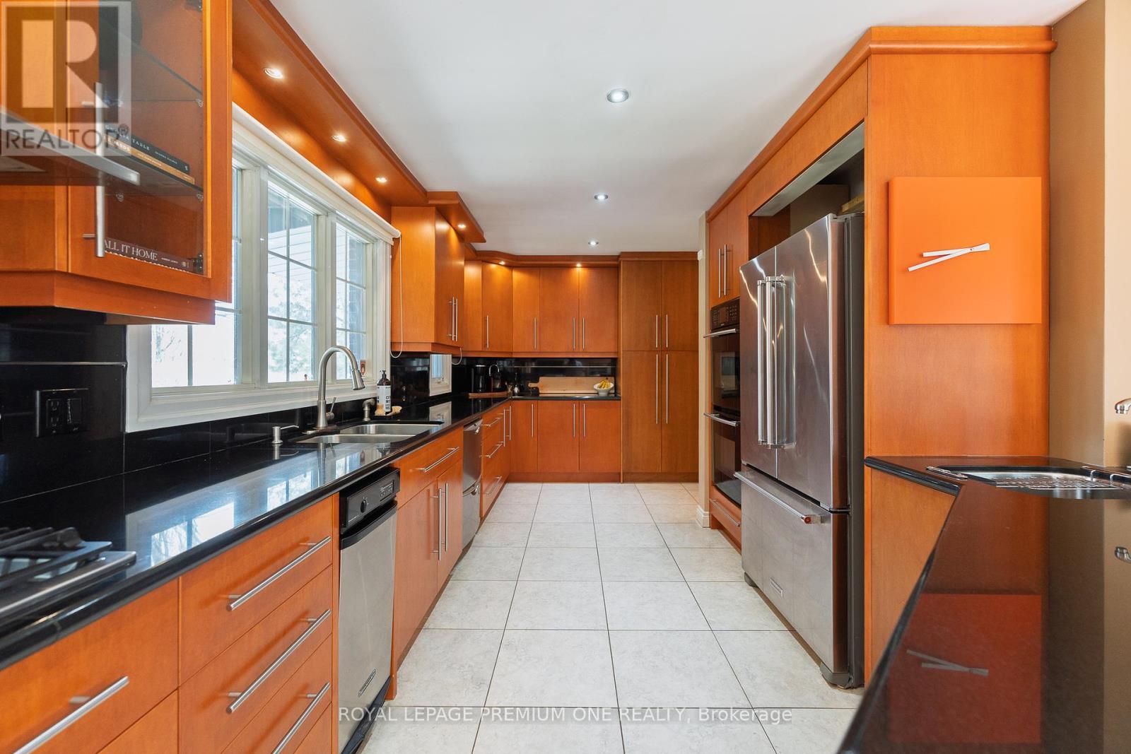 












135 PATRICIA DRIVE

,
King,




Ontario
L7B1H3

