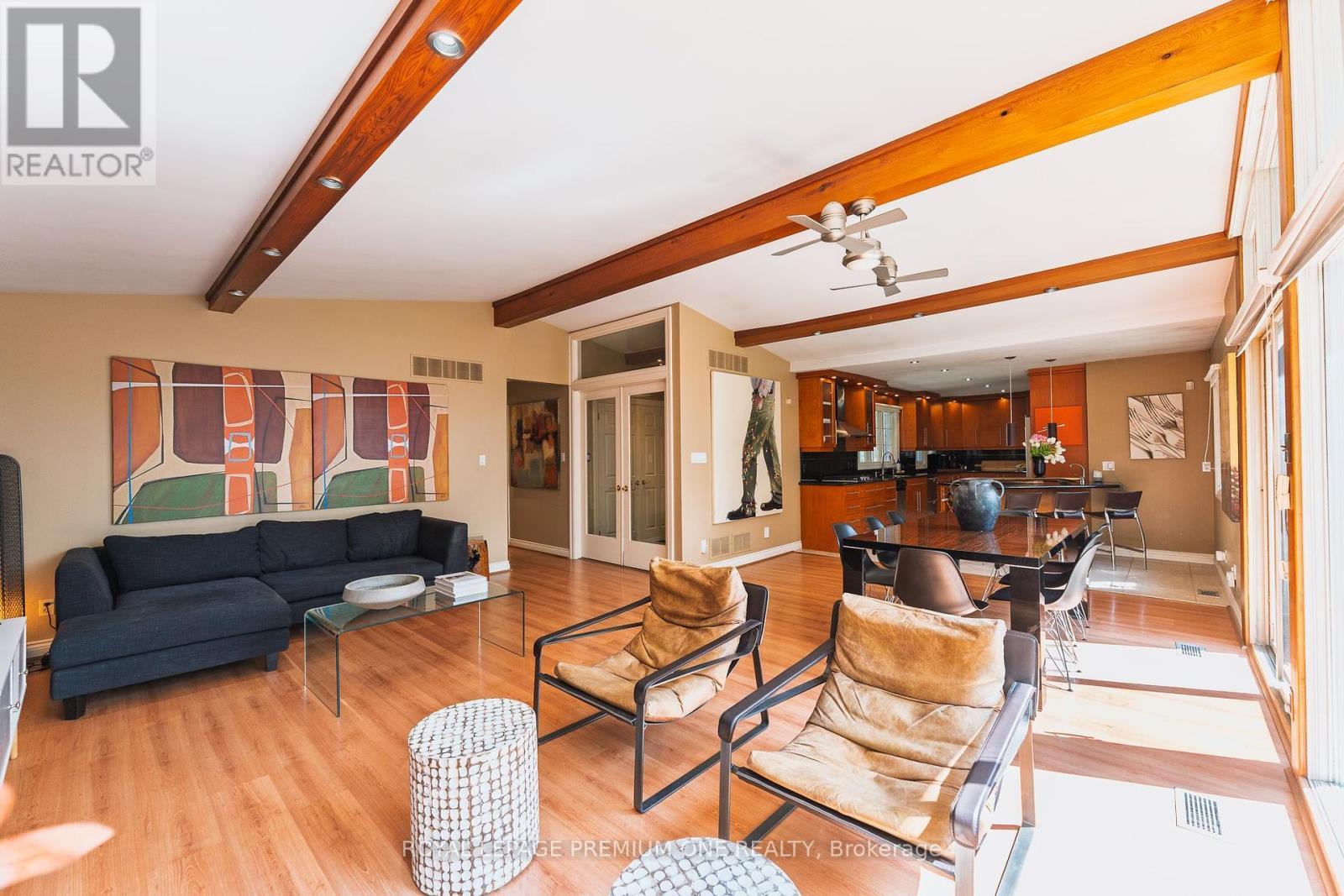 












135 PATRICIA DRIVE

,
King,




Ontario
L7B1H3

