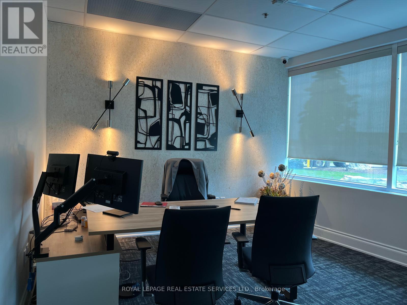 












8175 LAWSON ROAD

,
Milton,




Ontario
L9T5E5

