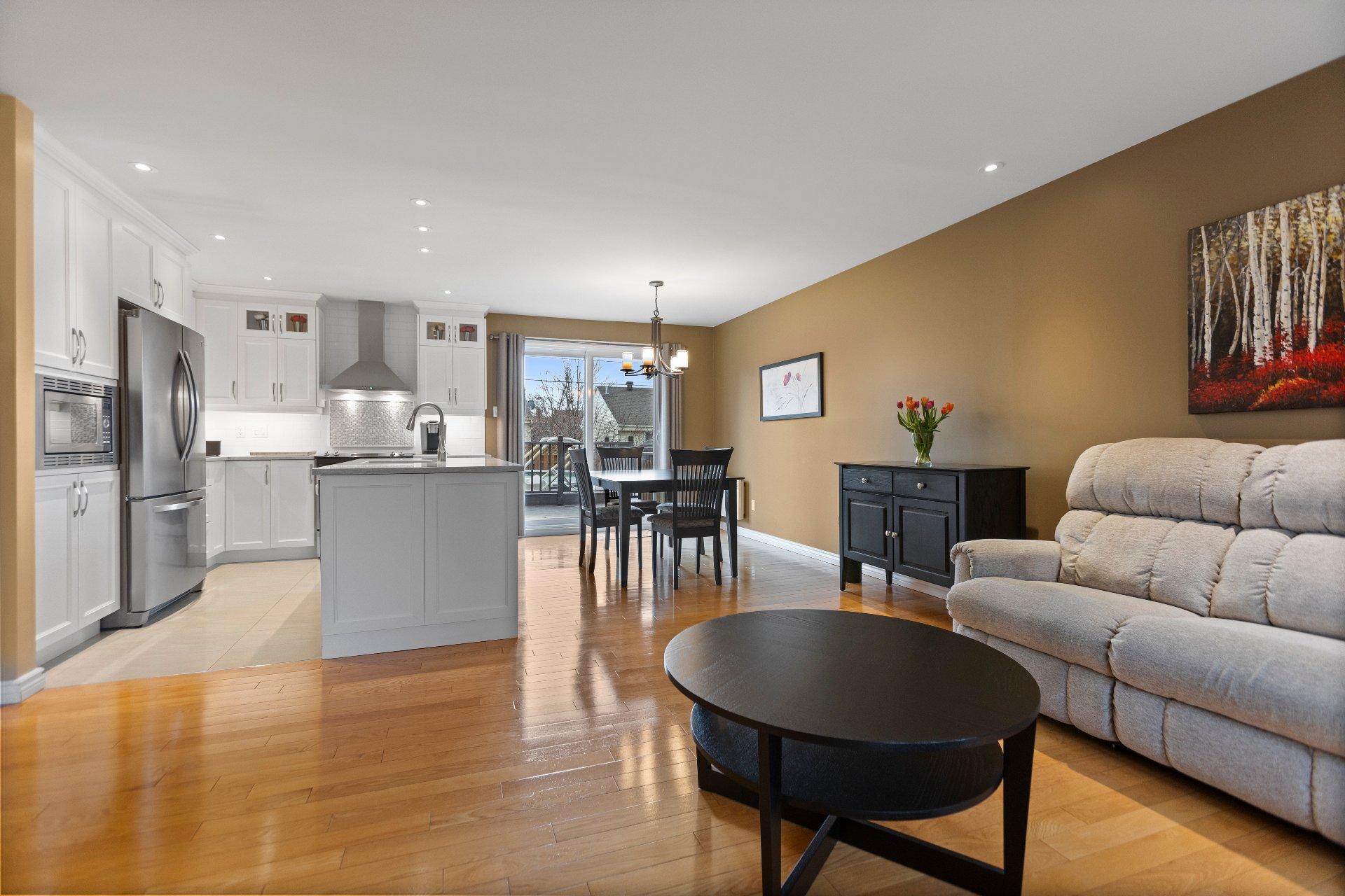 









17702


Rue Gowdridge

,
Montréal (Pierrefonds-Roxboro),




QC
H9J1J8

