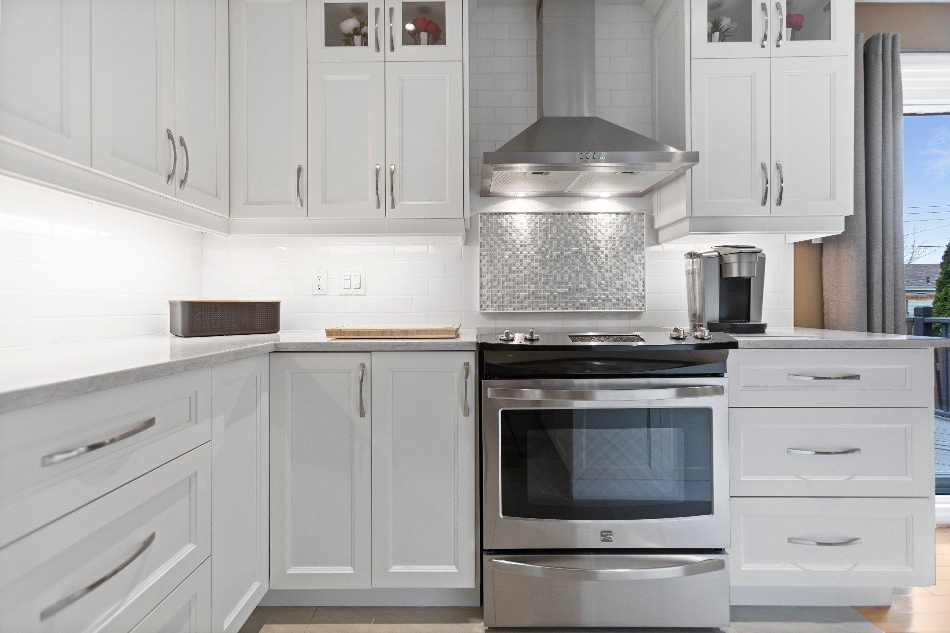 









17702


Rue Gowdridge

,
Montréal (Pierrefonds-Roxboro),




QC
H9J1J8

