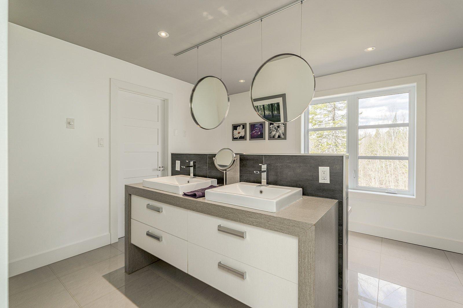 









1759


Ch. Godin

,
Sherbrooke (Brompton/Rock Forest/Saint-Élie/Deauville),




QC
J1R0H8


