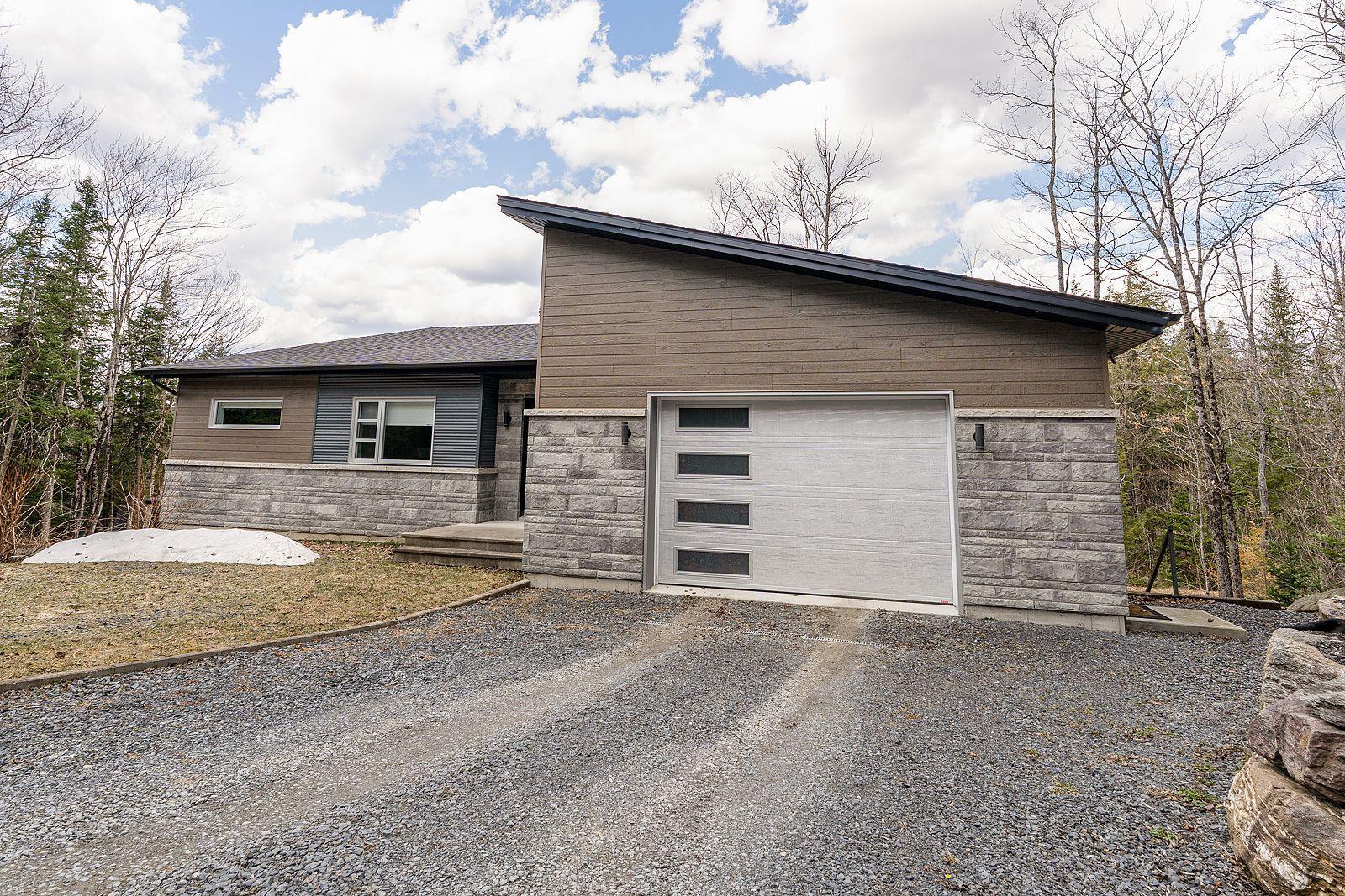 









1759


Ch. Godin

,
Sherbrooke (Brompton/Rock Forest/Saint-Élie/Deauville),




QC
J1R0H8

