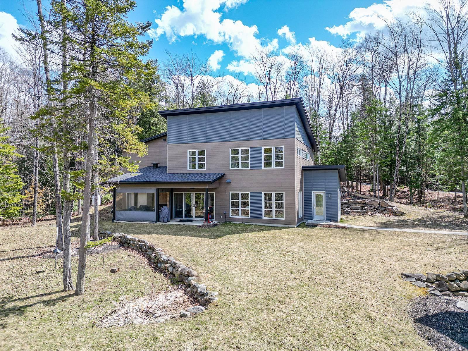 









1759


Ch. Godin

,
Sherbrooke (Brompton/Rock Forest/Saint-Élie/Deauville),




QC
J1R0H8

