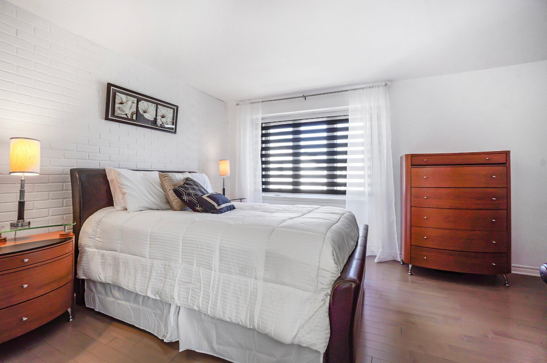 









8472


Rue Bellecombe

,
Laval (Auteuil),




QC
H7H2Z9


