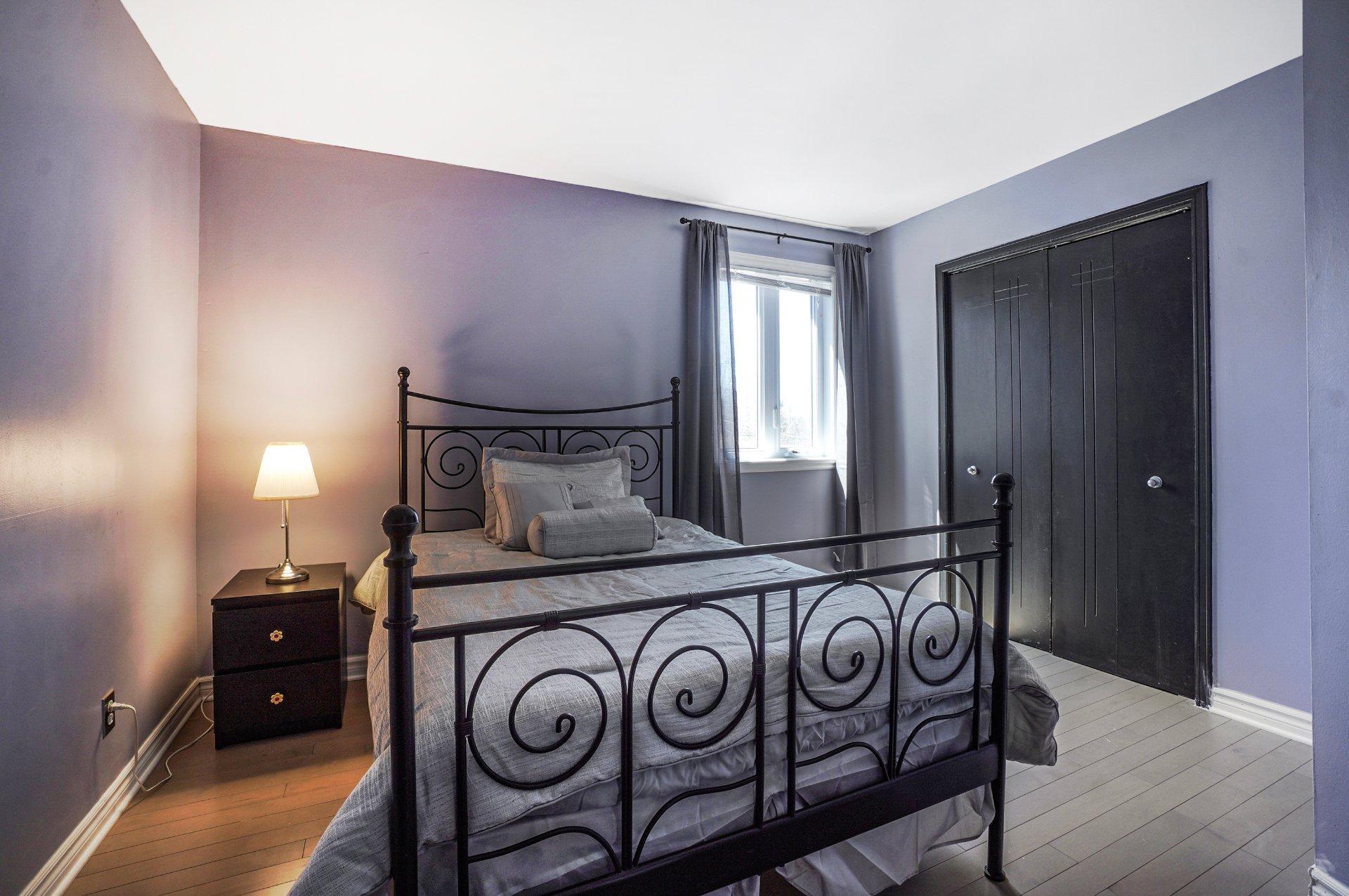 









8472


Rue Bellecombe

,
Laval (Auteuil),




QC
H7H2Z9

