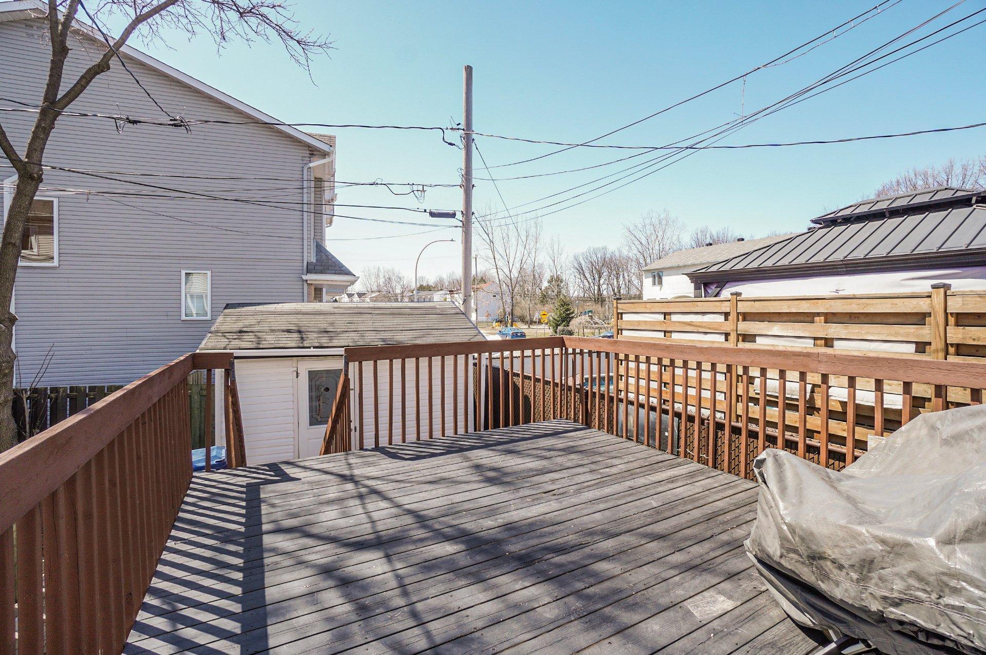 









8472


Rue Bellecombe

,
Laval (Auteuil),




QC
H7H2Z9

