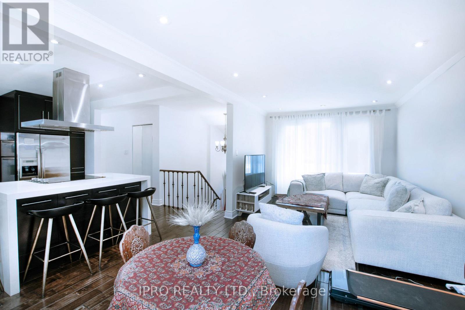 












153 GOULDING AVENUE

,
Toronto,




Ontario
M2M1L5

