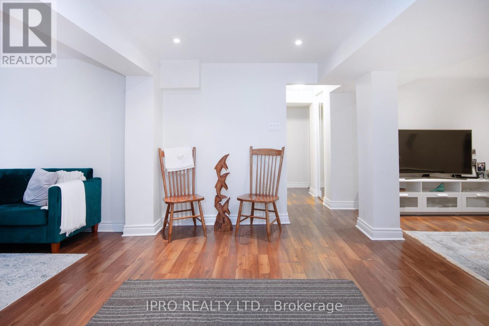 












153 GOULDING AVENUE

,
Toronto,




Ontario
M2M1L5

