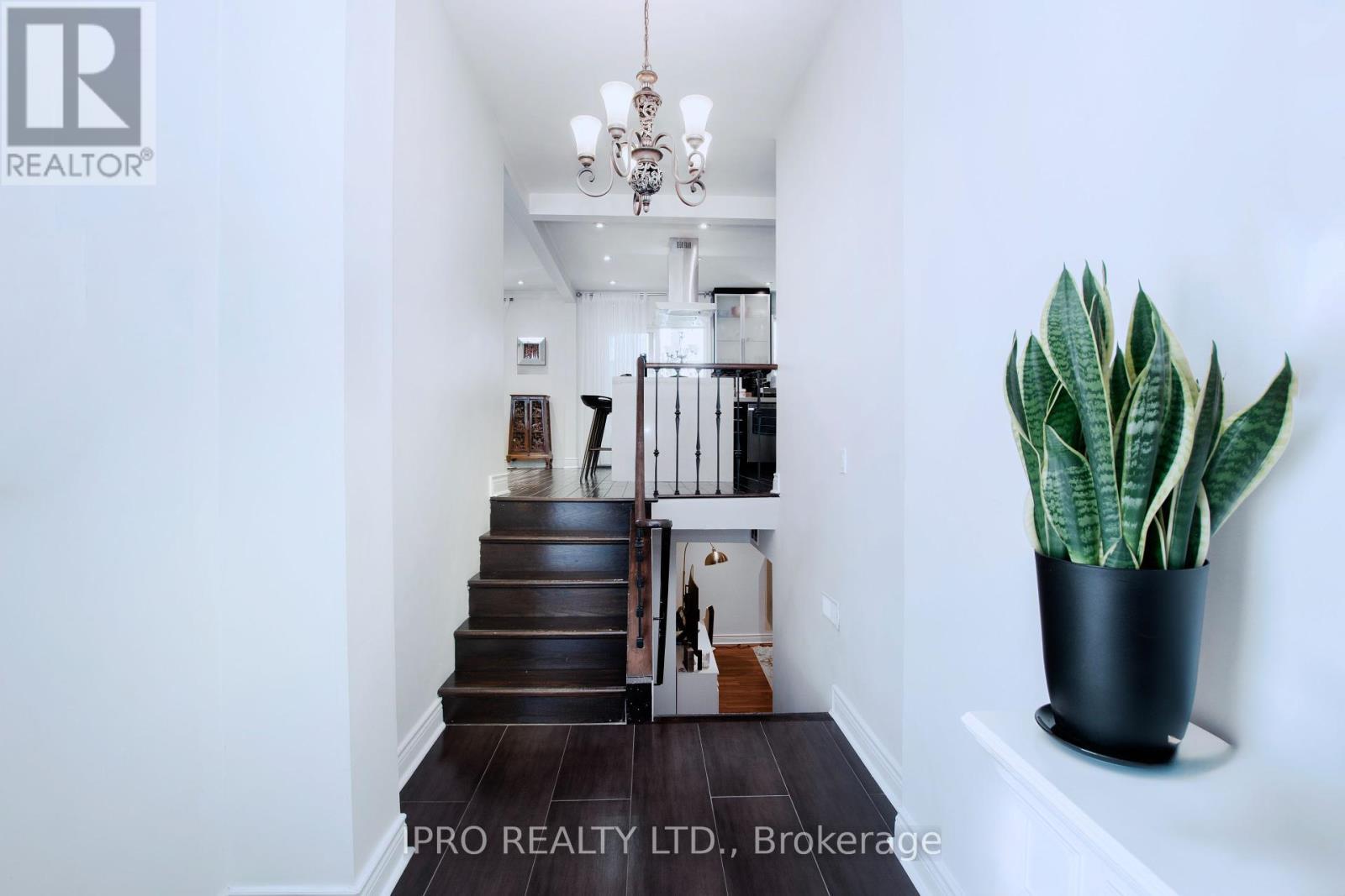 












153 GOULDING AVENUE

,
Toronto,




Ontario
M2M1L5

