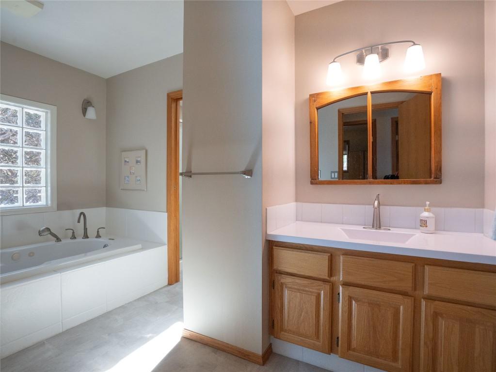 









101


McGowan

Road,
Oliver,




BC
V0H 1T2

