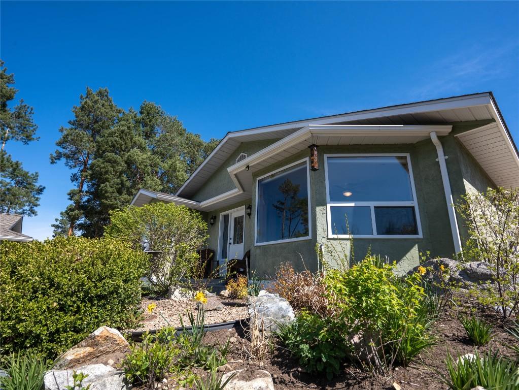 









101


McGowan

Road,
Oliver,




BC
V0H 1T2

