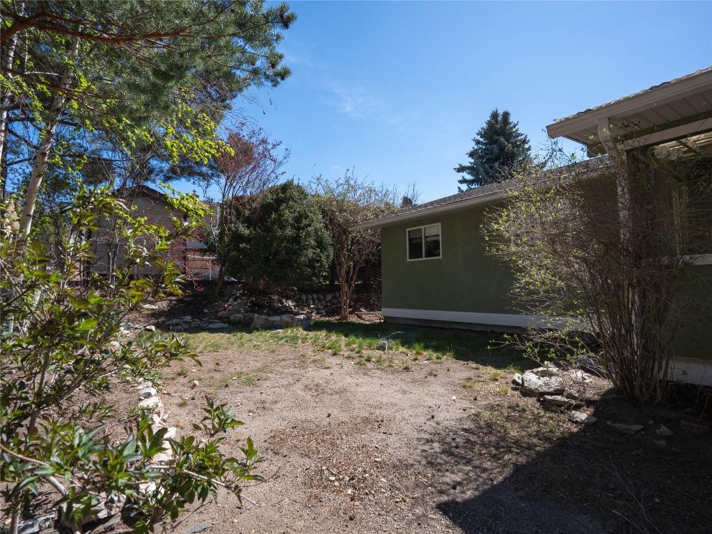 









101


McGowan

Road,
Oliver,




BC
V0H 1T2

