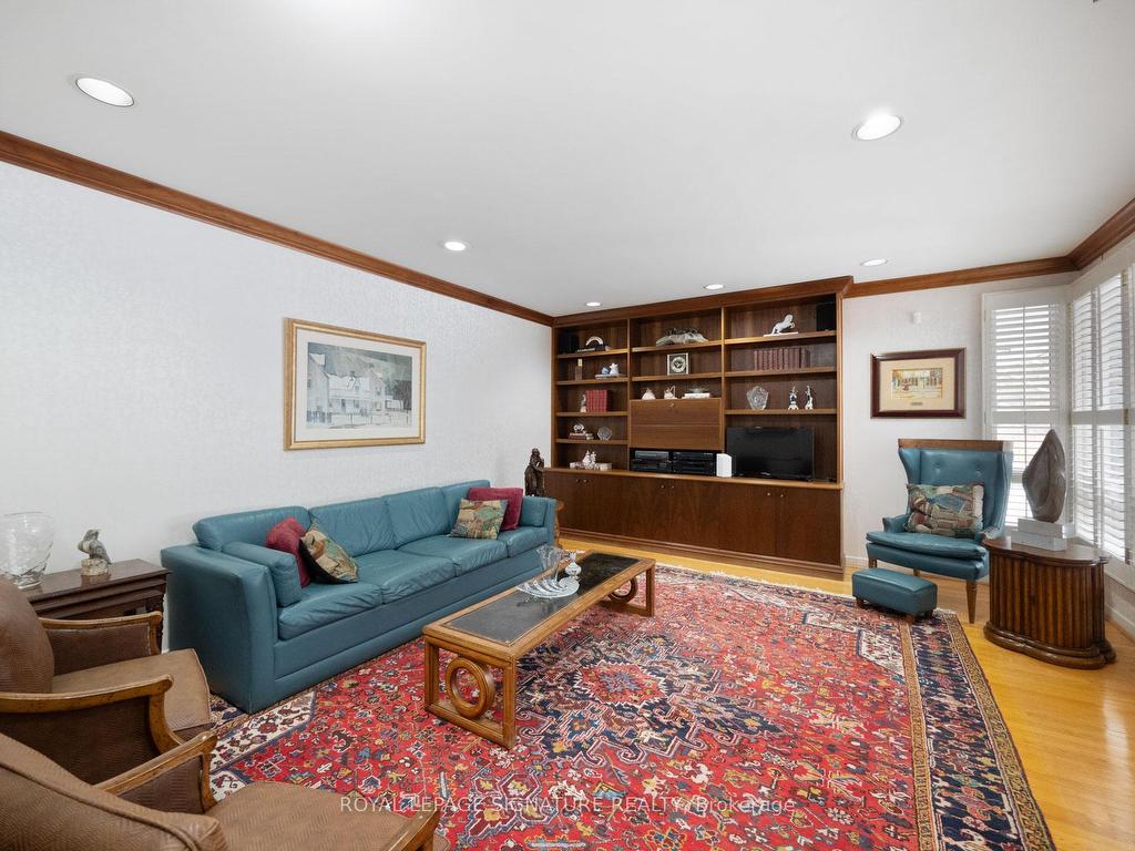 









36


Chieftain

Crescent,
Toronto,




ON
M2L 2H4

