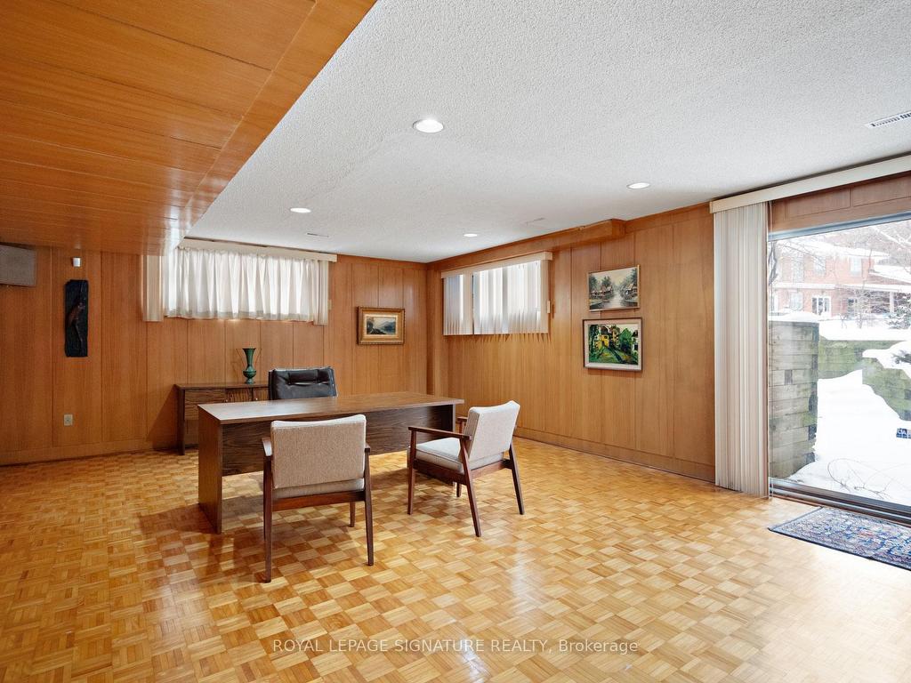 









36


Chieftain

Crescent,
Toronto,




ON
M2L 2H4

