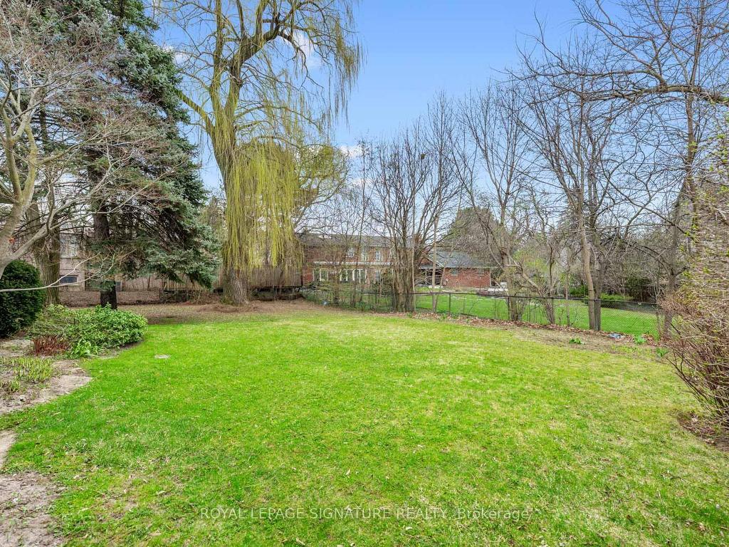 









36


Chieftain

Crescent,
Toronto,




ON
M2L 2H4

