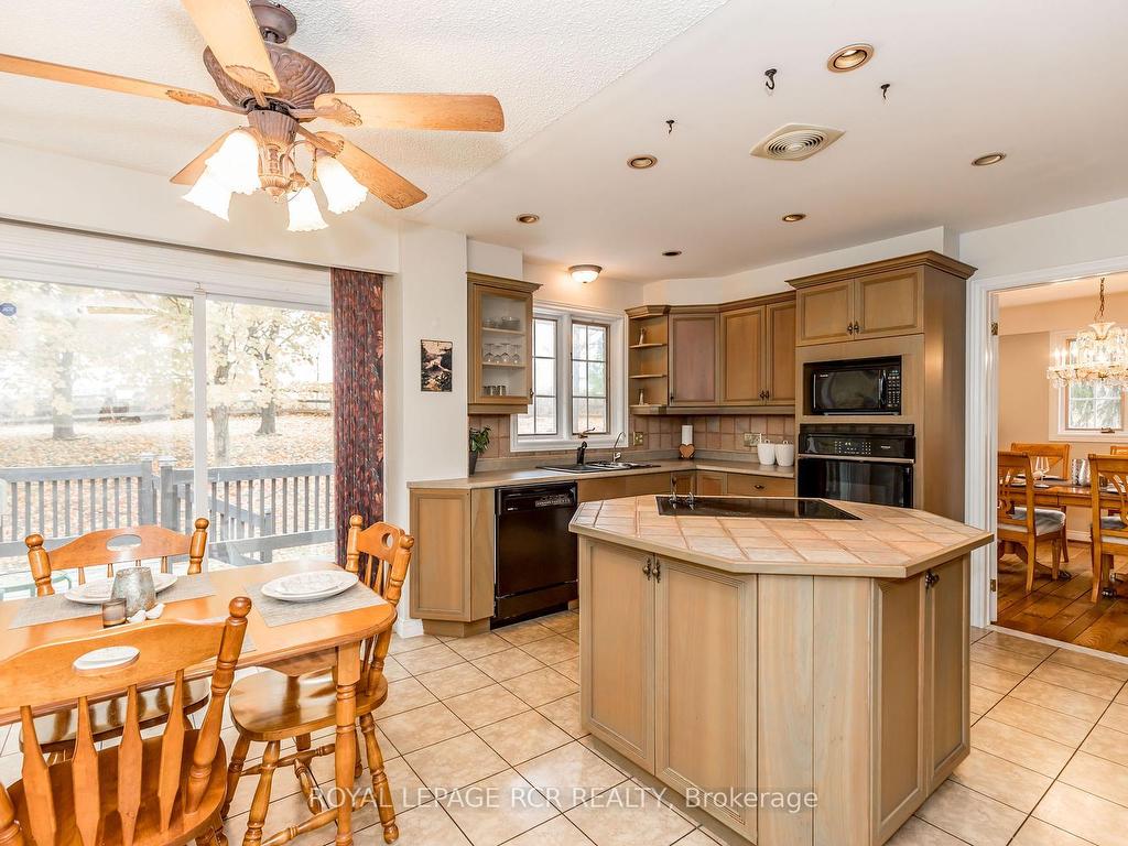 









2100


Davis

Drive West,
King,




ON
L3Y 4V9

