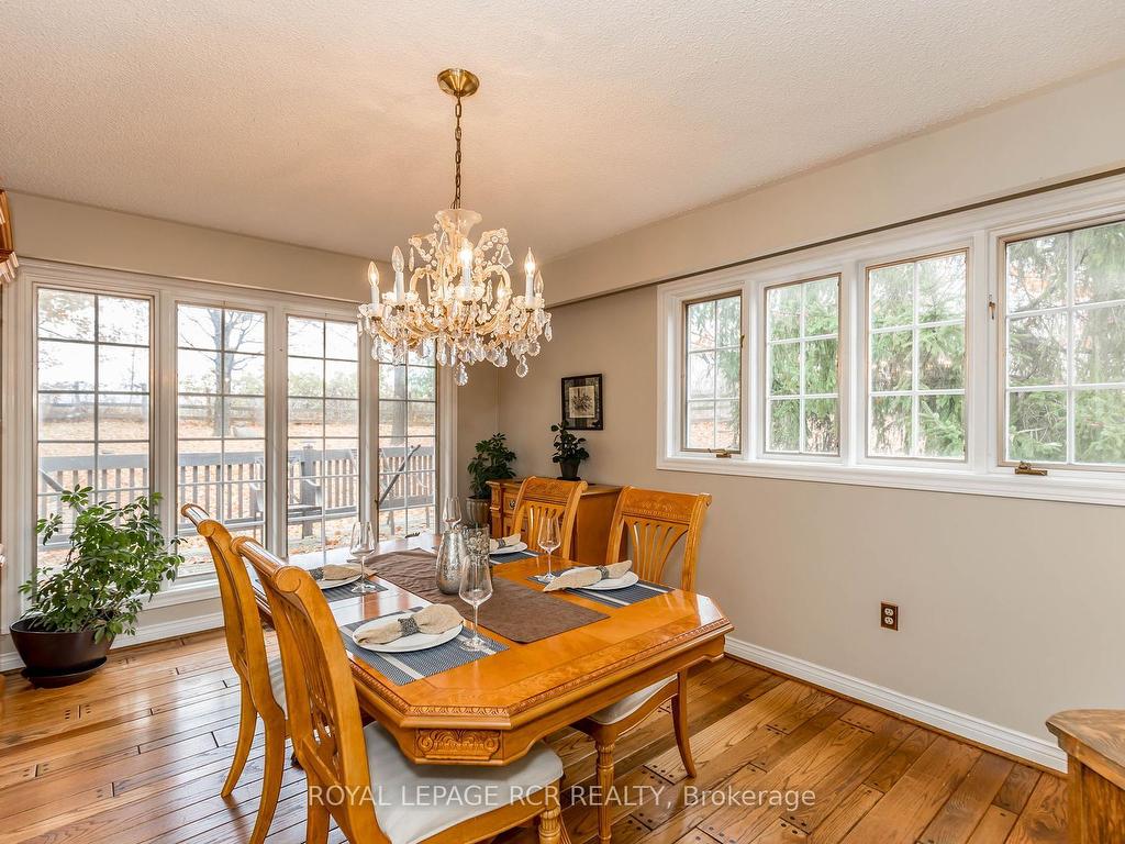 









2100


Davis

Drive West,
King,




ON
L3Y 4V9

