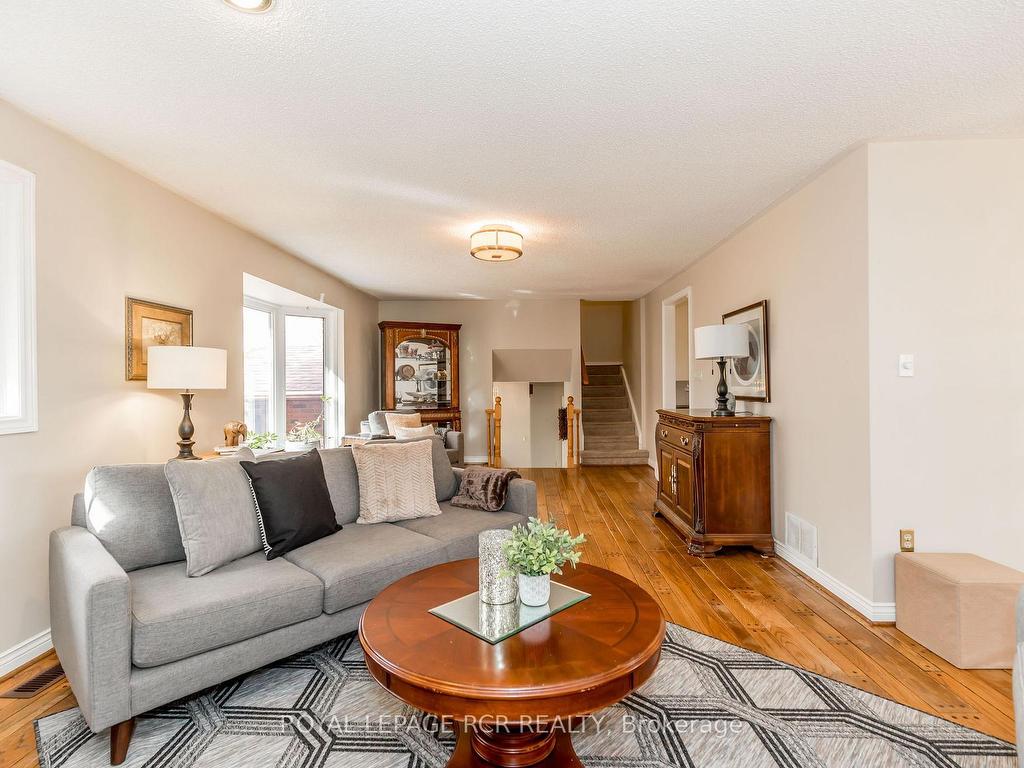 









2100


Davis

Drive West,
King,




ON
L3Y 4V9

