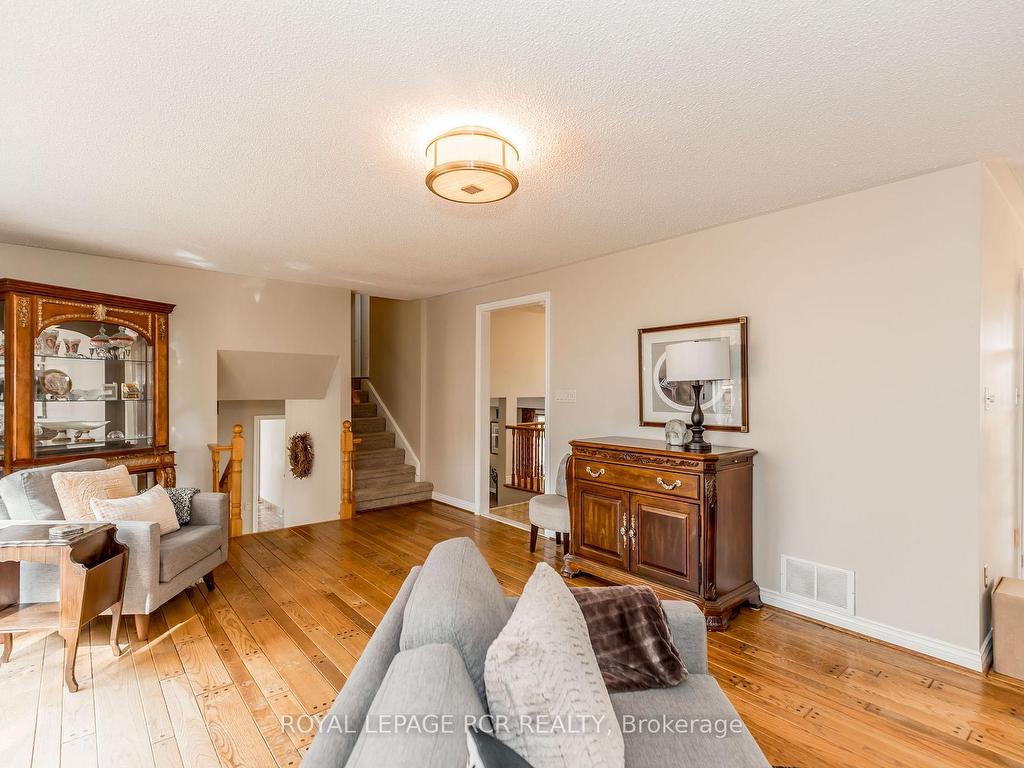 









2100


Davis

Drive West,
King,




ON
L3Y 4V9

