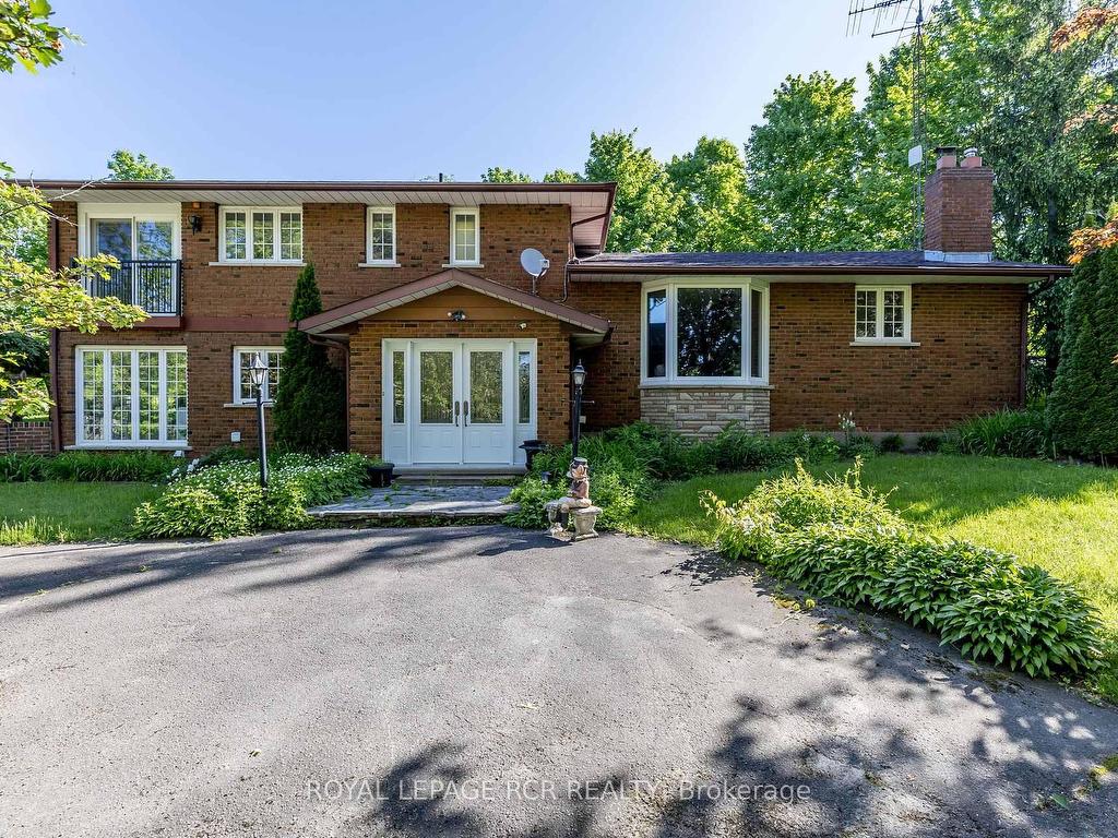 









2100


Davis

Drive West,
King,




ON
L3Y 4V9

