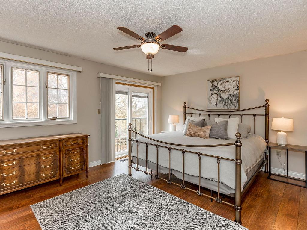 









2100


Davis

Drive West,
King,




ON
L3Y 4V9

