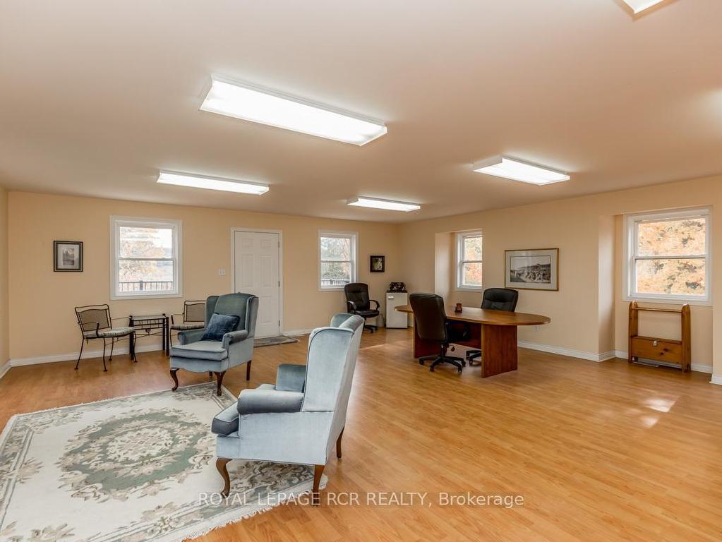









2100


Davis

Drive West,
King,




ON
L3Y 4V9

