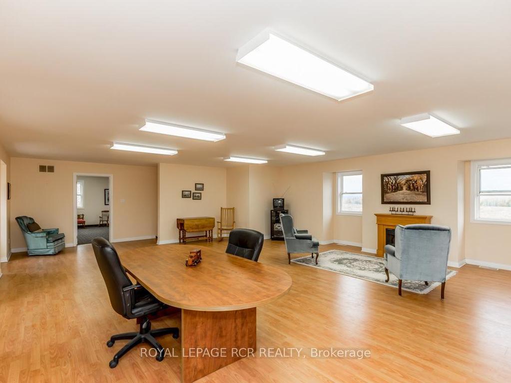 









2100


Davis

Drive West,
King,




ON
L3Y 4V9

