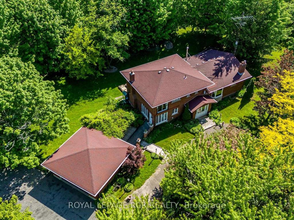









2100


Davis

Drive West,
King,




ON
L3Y 4V9

