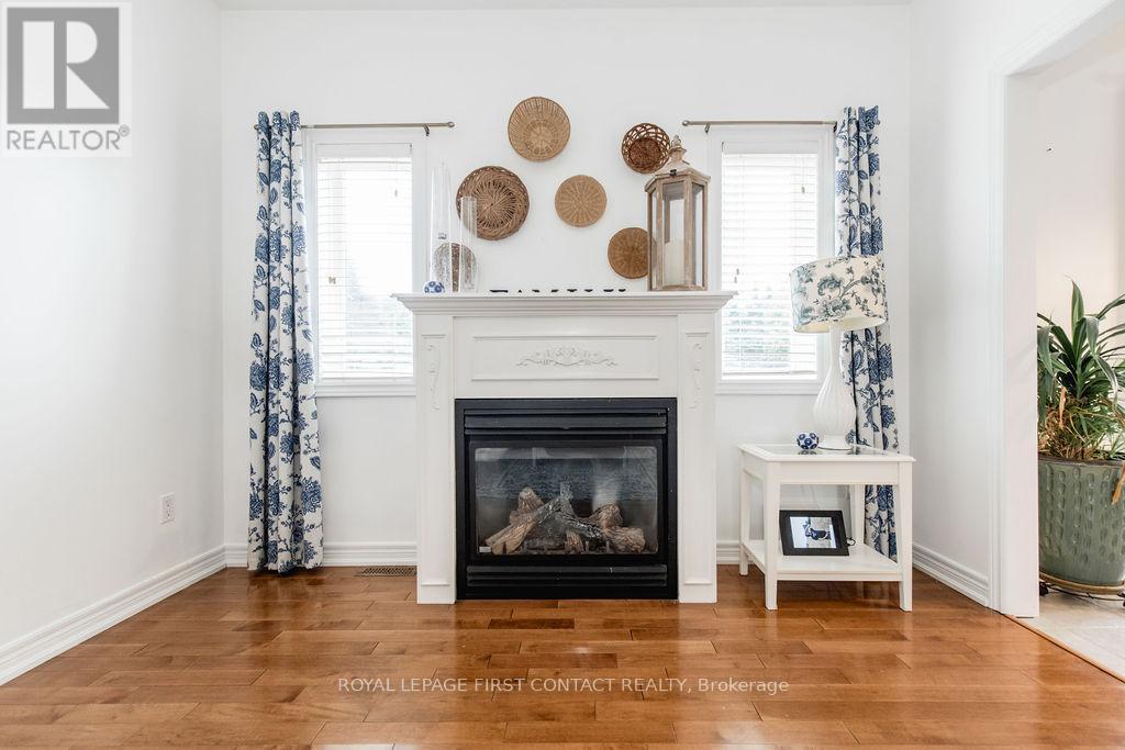 












31 VANDERPOST CRESCENT

,
Essa,




Ontario
L0L2N0

