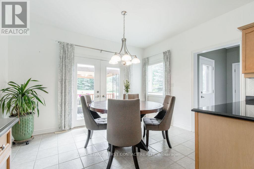 












31 VANDERPOST CRESCENT

,
Essa,




Ontario
L0L2N0

