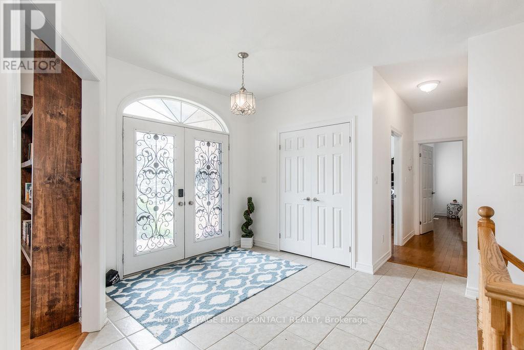 












31 VANDERPOST CRESCENT

,
Essa,




Ontario
L0L2N0

