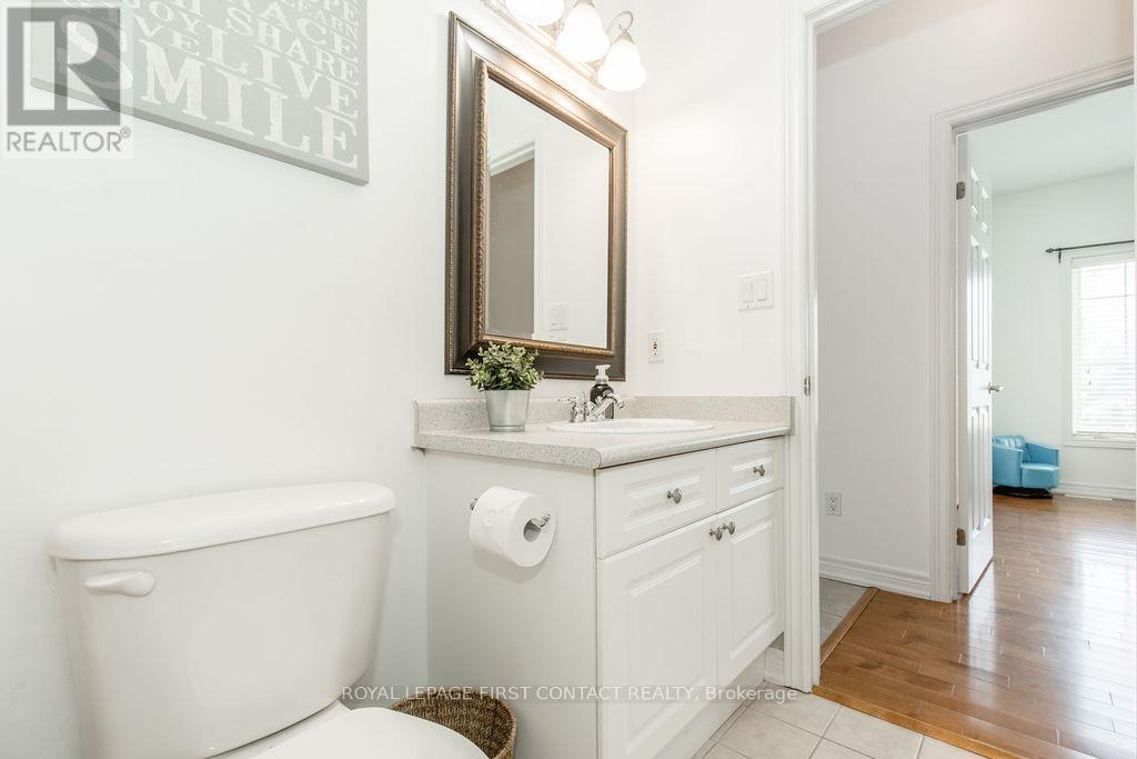 












31 VANDERPOST CRESCENT

,
Essa,




Ontario
L0L2N0

