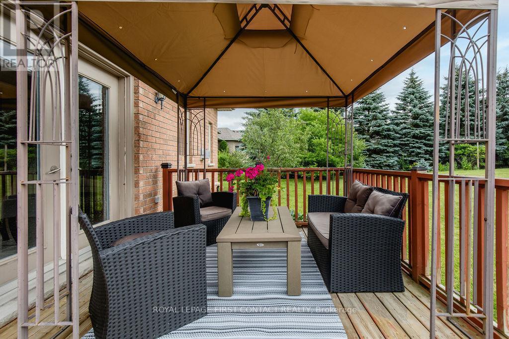












31 VANDERPOST CRESCENT

,
Essa,




Ontario
L0L2N0

