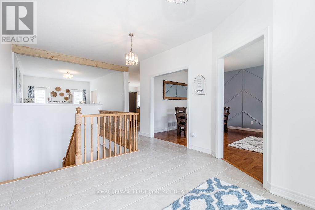 












31 VANDERPOST CRESCENT

,
Essa,




Ontario
L0L2N0

